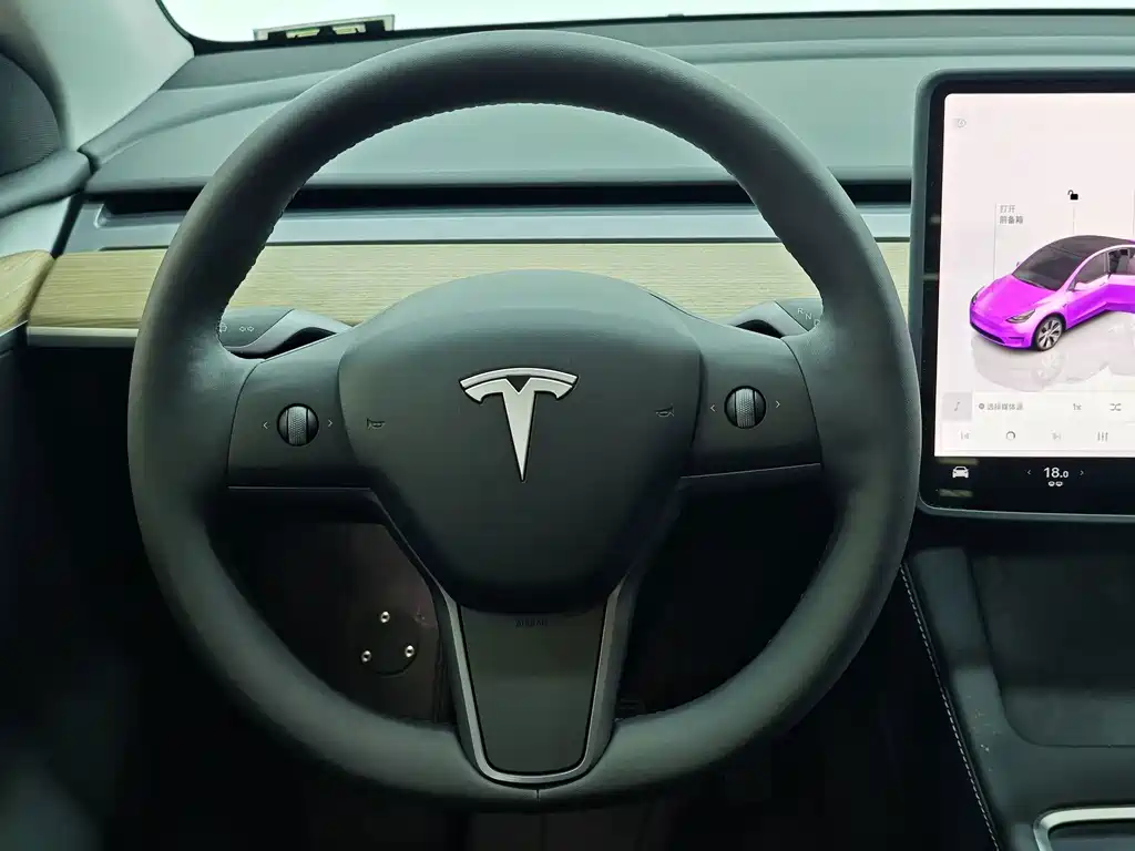 Tesla Model Y 2023 — фото 17