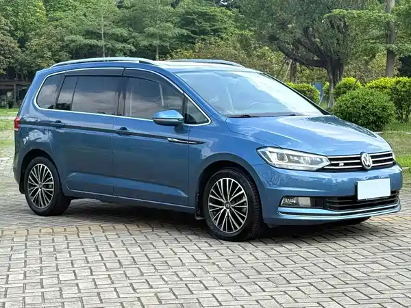 Volkswagen Touran 2016