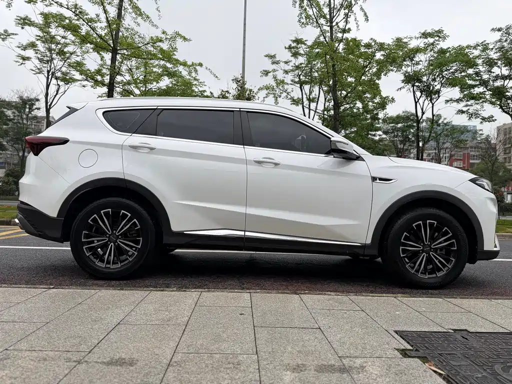 Jetour X70 PLUS 2022 — фото 8