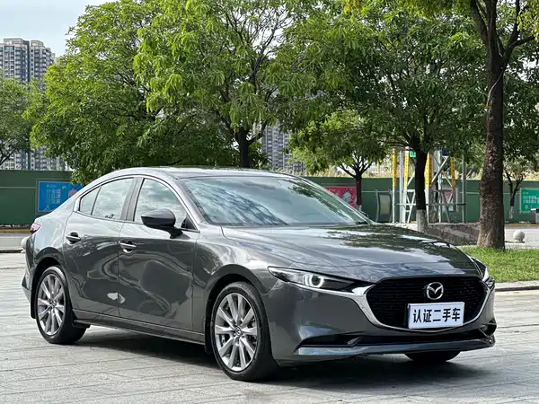 Mazda 3 Axela 2021