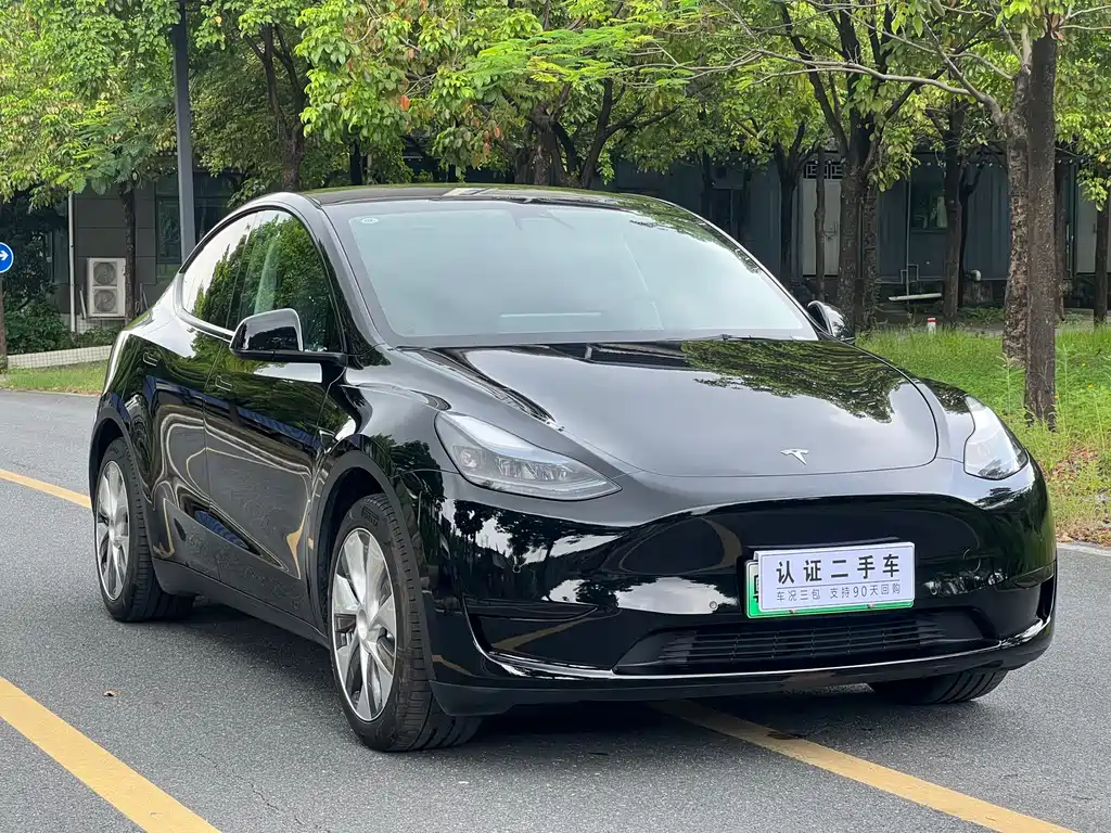 Tesla Model Y 2022 — фото 3