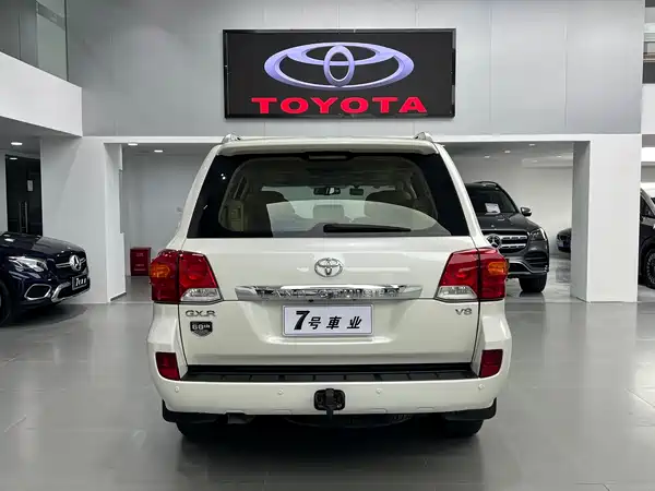 Toyota Land Cruiser 2015