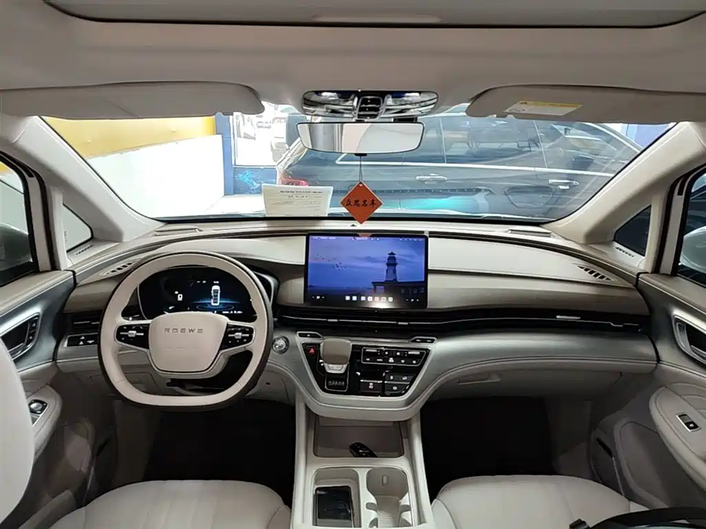 Roewe iMAX8 New Energy 2025 — фото 10