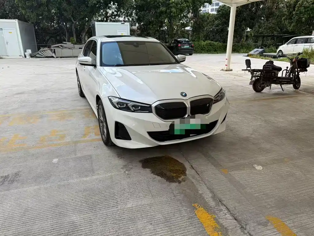 BMW i3 2022