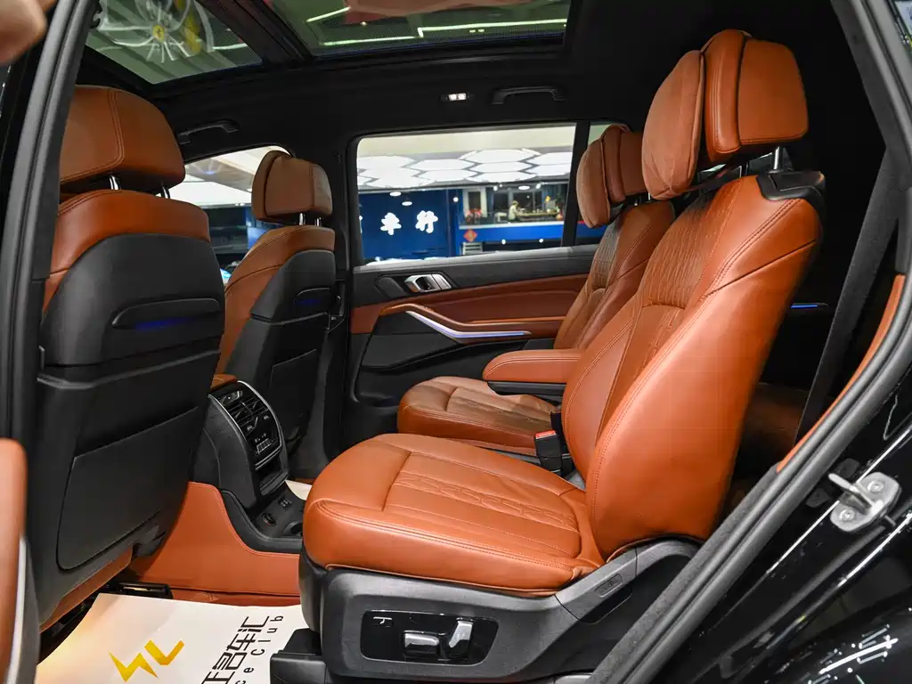 BMW X7 2022 — фото 19
