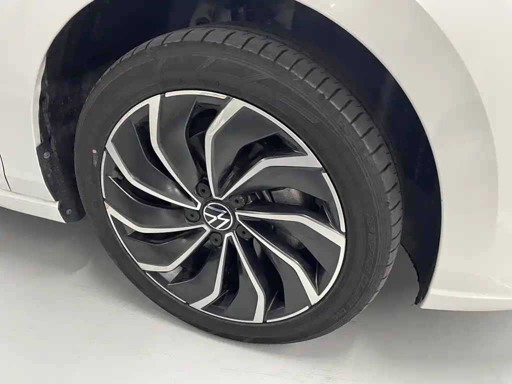 Volkswagen Golf 2024