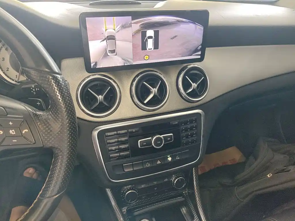 Mercedes-Benz GLA 2015 — фото 9