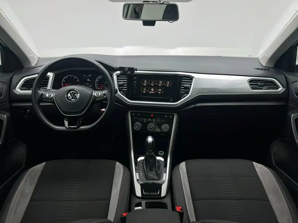 Volkswagen T-Roc 2022 — фото 18