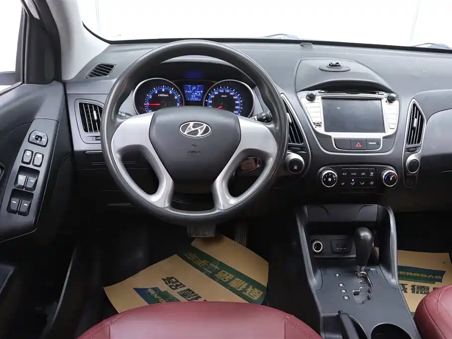 Hyundai ix35 2015 — фото 25