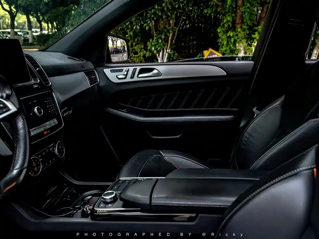 Mercedes-Benz GLE Coupe AMG 2018 — фото 7