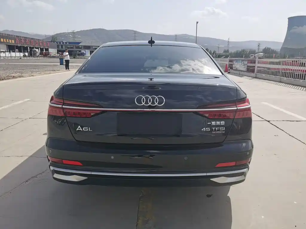 Audi A6L 2023 — фото 5