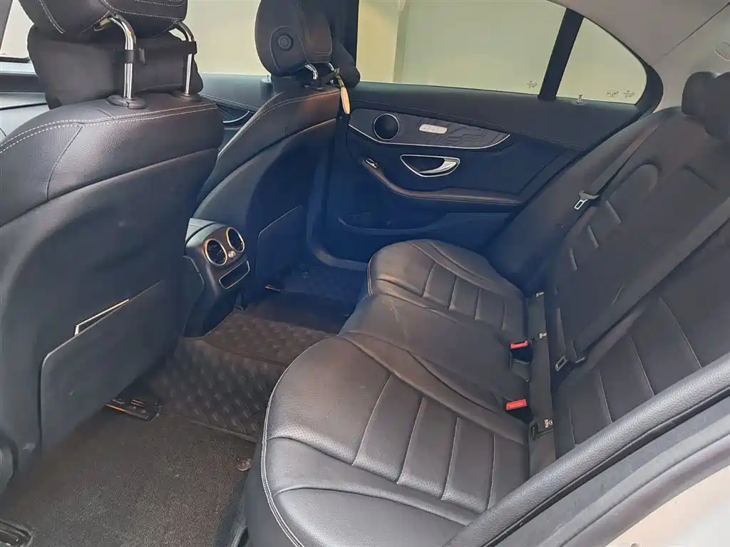 Mercedes-Benz C-Class 2019 — фото 18
