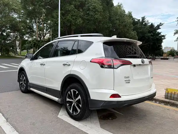 Toyota RAV4 2016