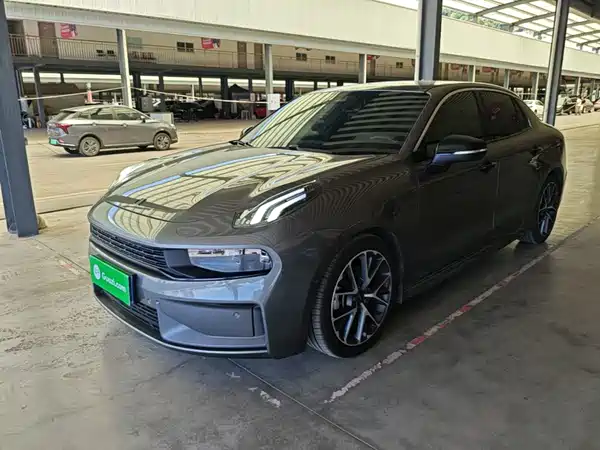 Lynk & Co 03 2022
