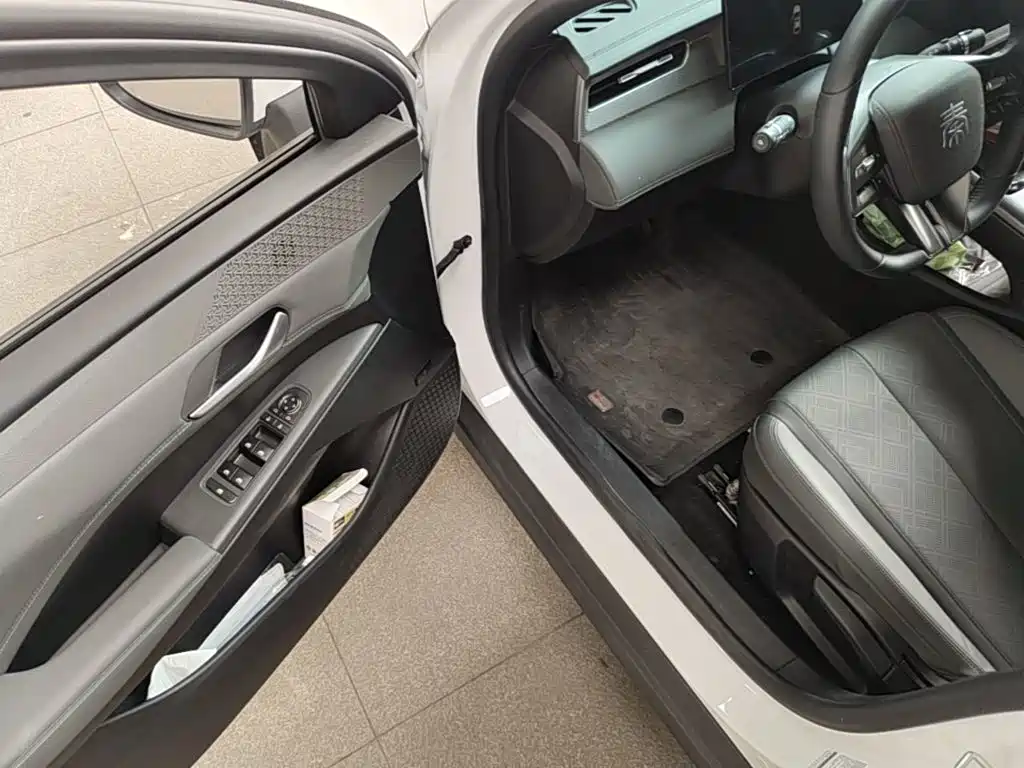 BYD Qin PLUS 2025 — фото 16