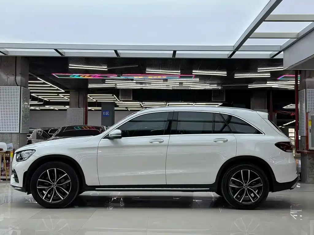 Mercedes-Benz GLC 2021 — фото 3