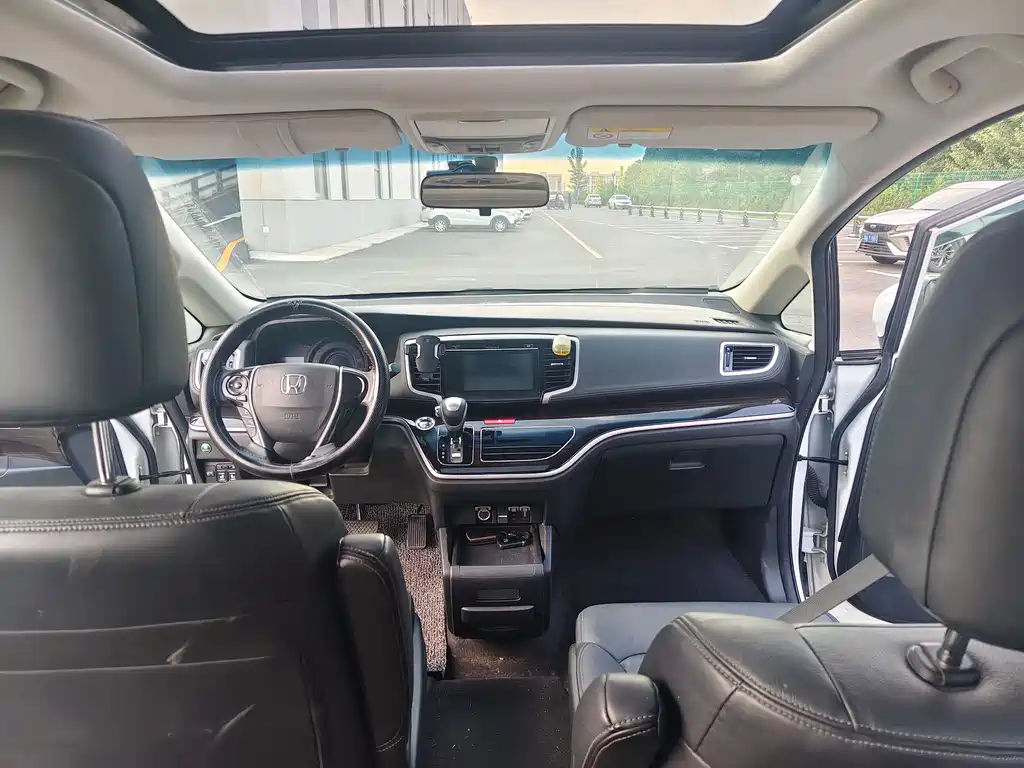 Honda Odyssey 2019 — фото 13