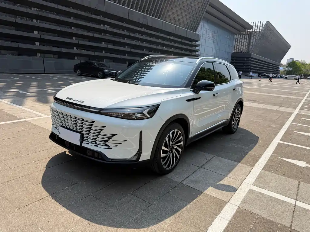 BAIC X7 2023 — фото 2