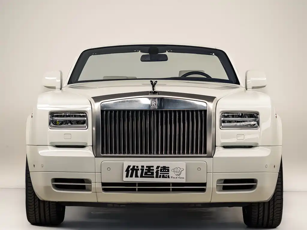 Rolls-Royce Phantom 2015 — фото 2