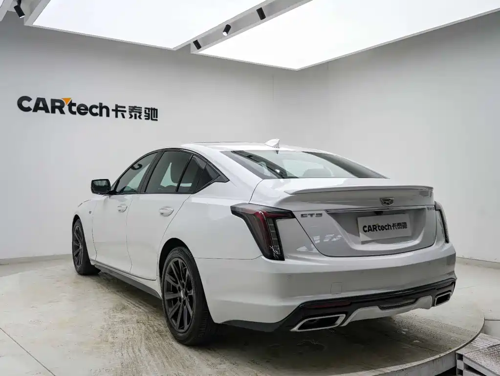 Cadillac CT5 2023 — фото 18