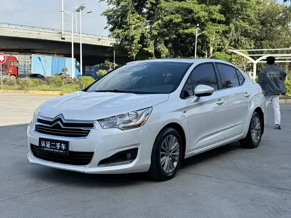 Citroën C4L 2014