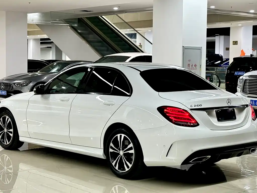 Mercedes-Benz C-Class 2016