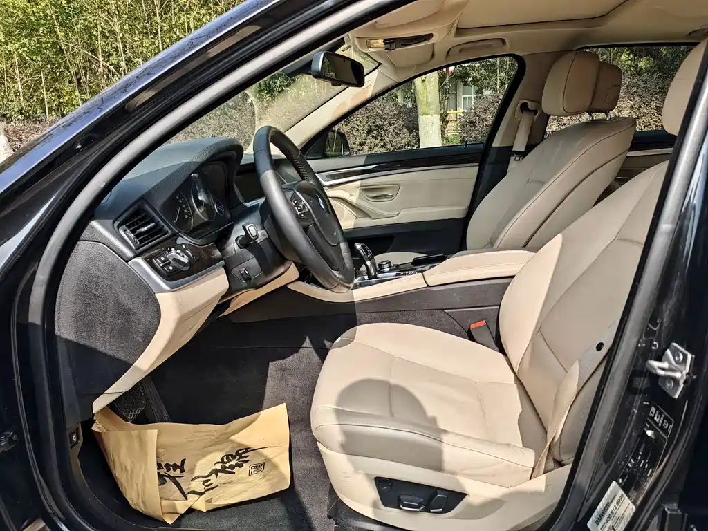 BMW 5 Series 2012