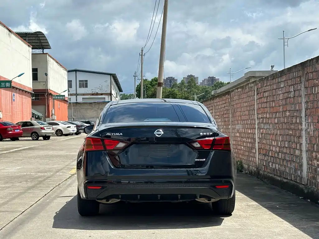 Nissan Teana 2022