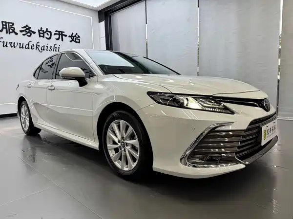 Toyota Camry 2021