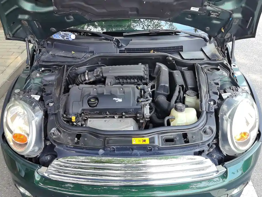 MINI Clubman 2014 — фото 10