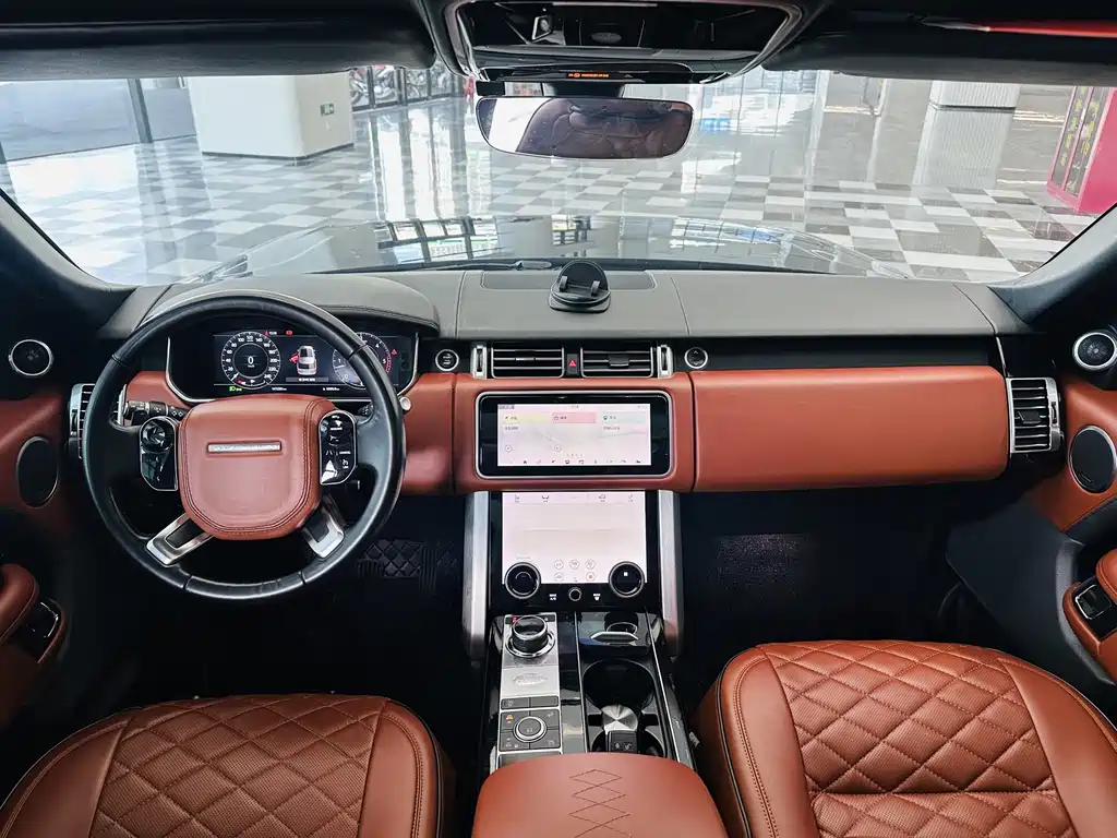 Land Rover Range Rover 2018 — фото 13