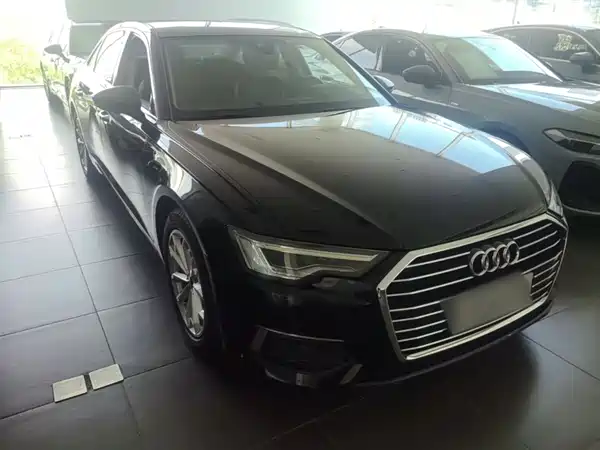Audi A6L 2022