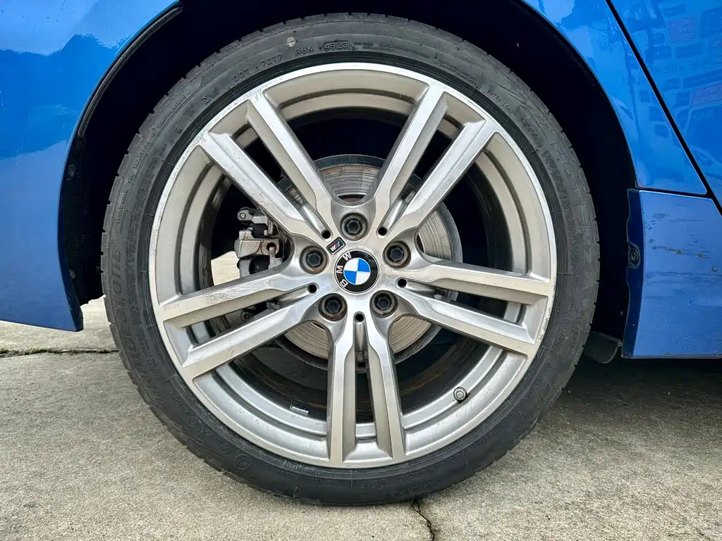 BMW 1 Series 2021 — фото 18