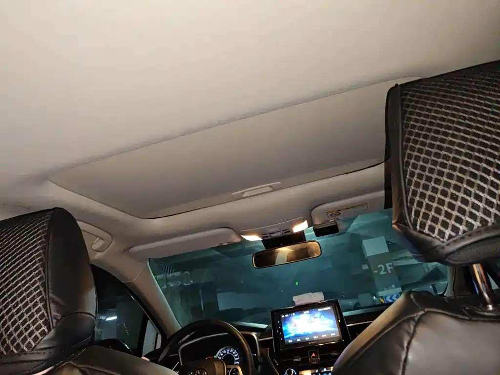 Toyota Corolla 2019 — фото 14