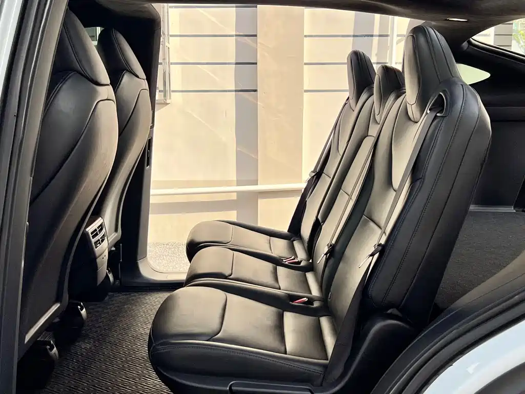 Tesla Model X 2019 — фото 20