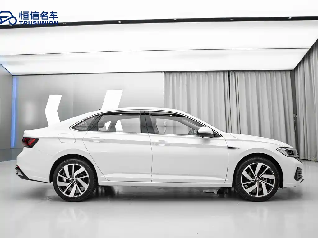 Volkswagen Sagitar 2023