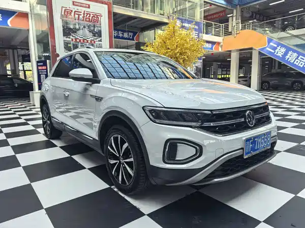 Volkswagen T-Roc 2023