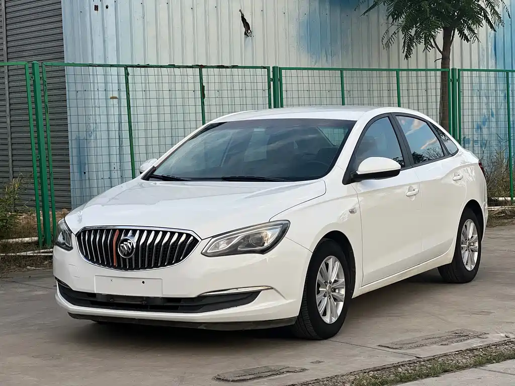 Buick Excelle 2017 — фото 1