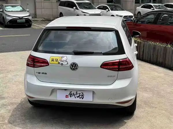 Volkswagen Golf 2016