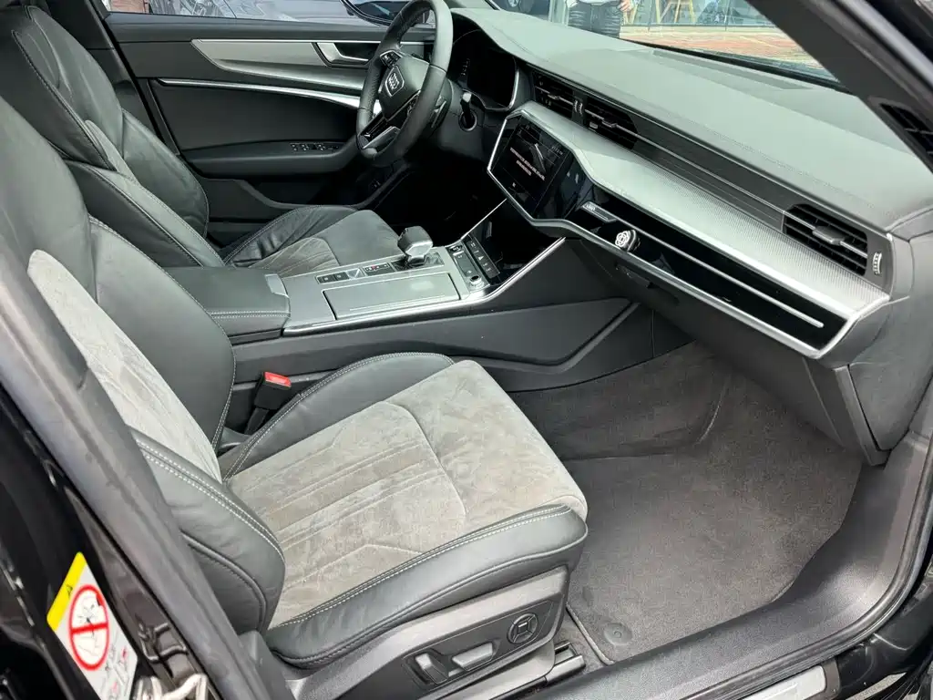 Audi A6L 2021