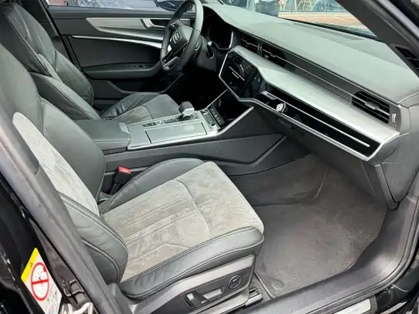 Audi A6L 2021