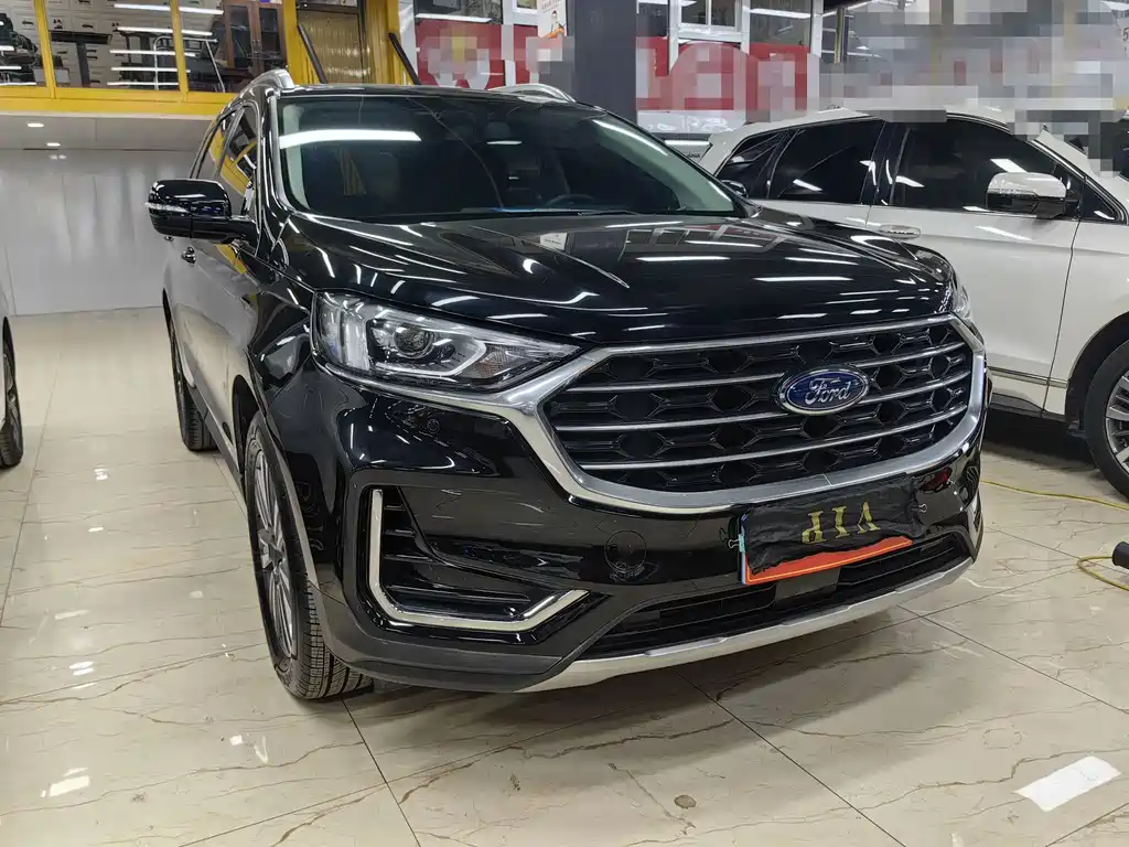 Ford Edge 2022 — фото 13