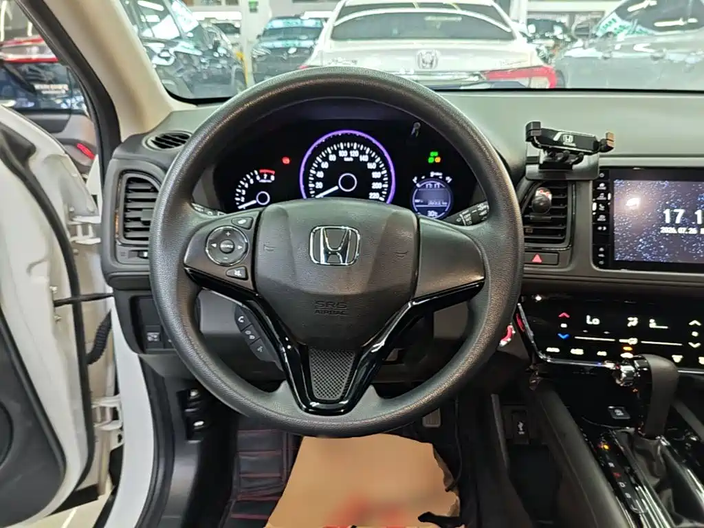 Honda Vezel 2021 — фото 11