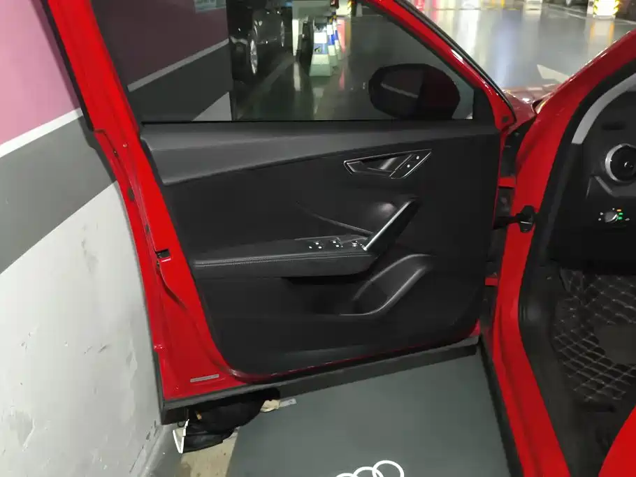 Audi Q2L 2021