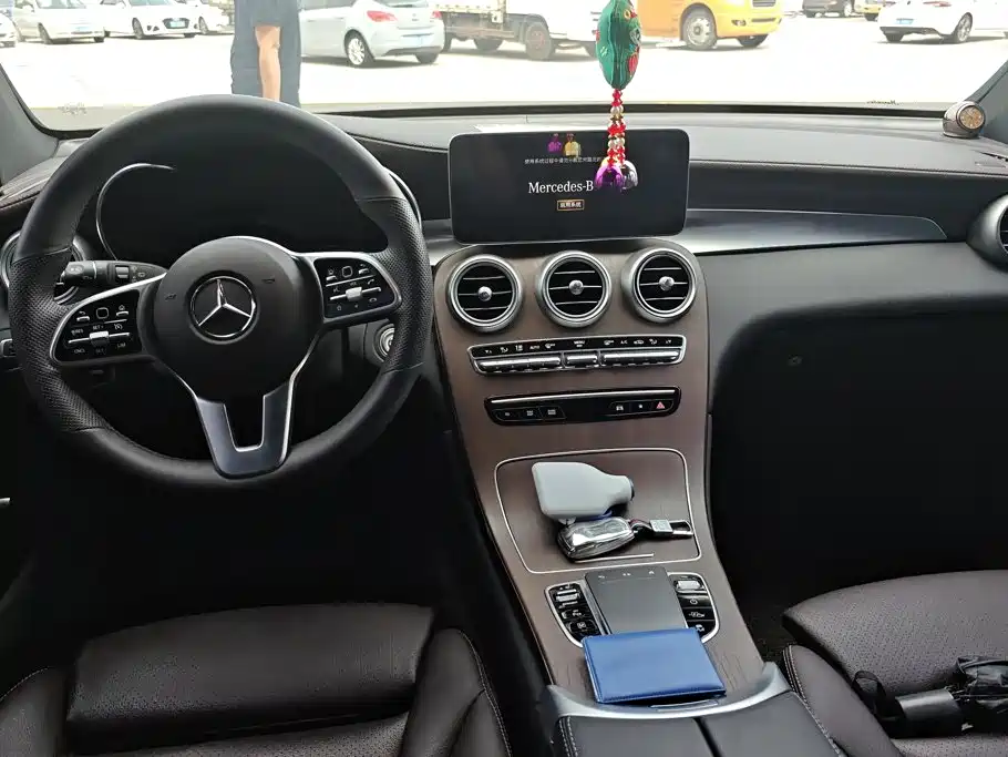 Mercedes-Benz GLC 2023 — фото 12