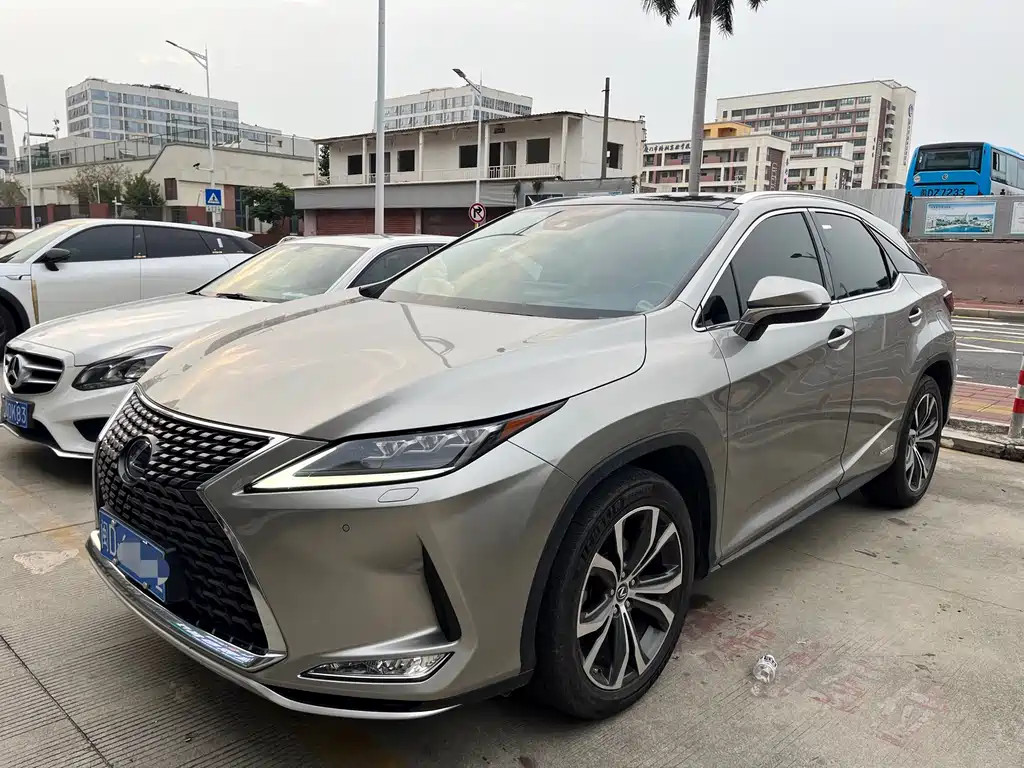 Lexus RX 2019 — фото 1