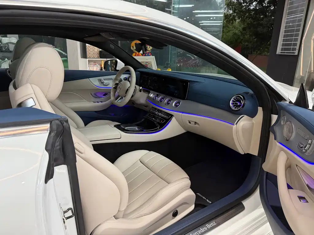 Mercedes-Benz E-Class 2021