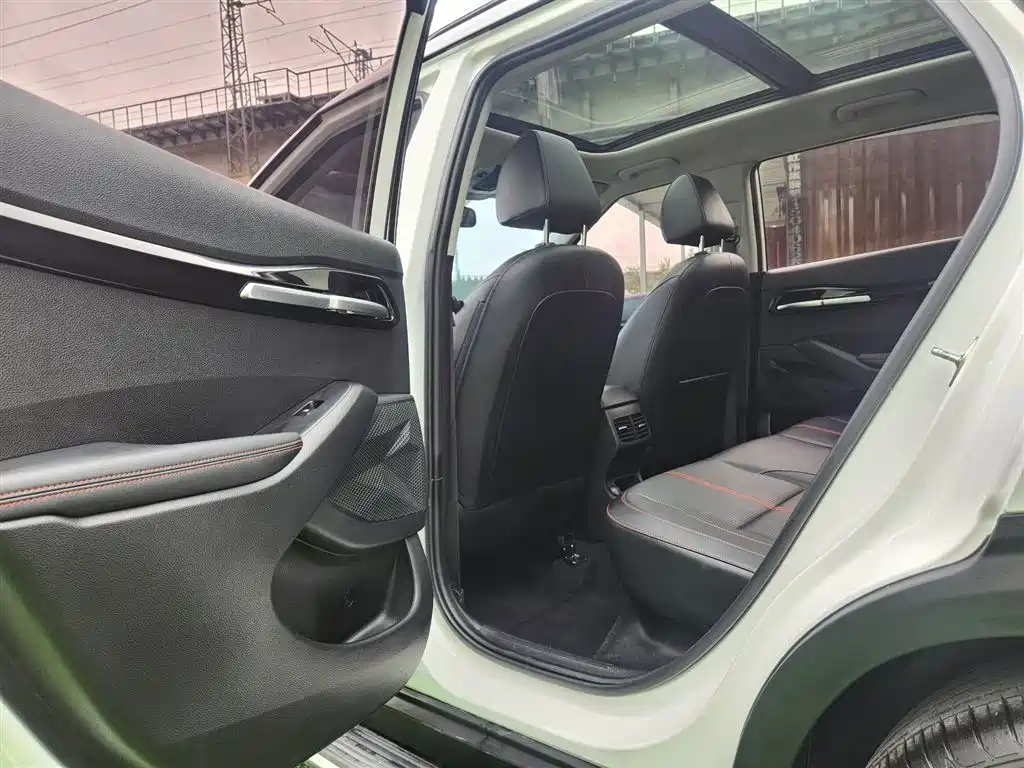 Kia KX3 2022 — фото 8