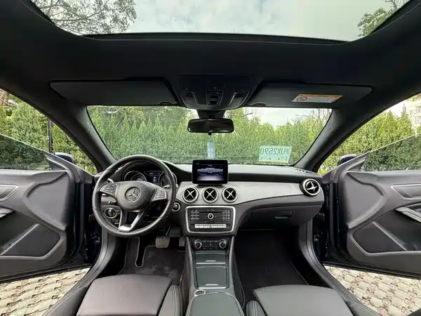 Mercedes-Benz CLA 2018