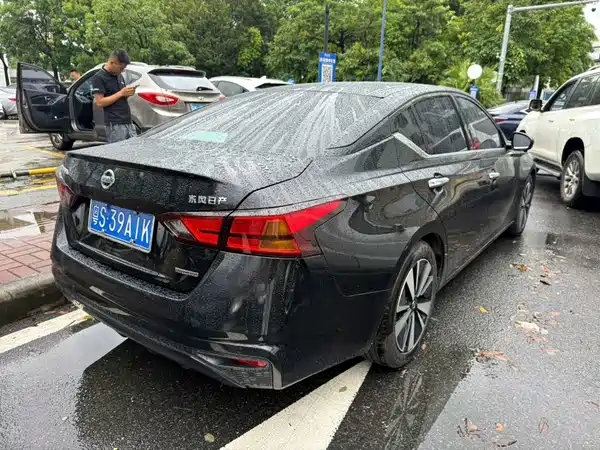 Nissan Teana 2022